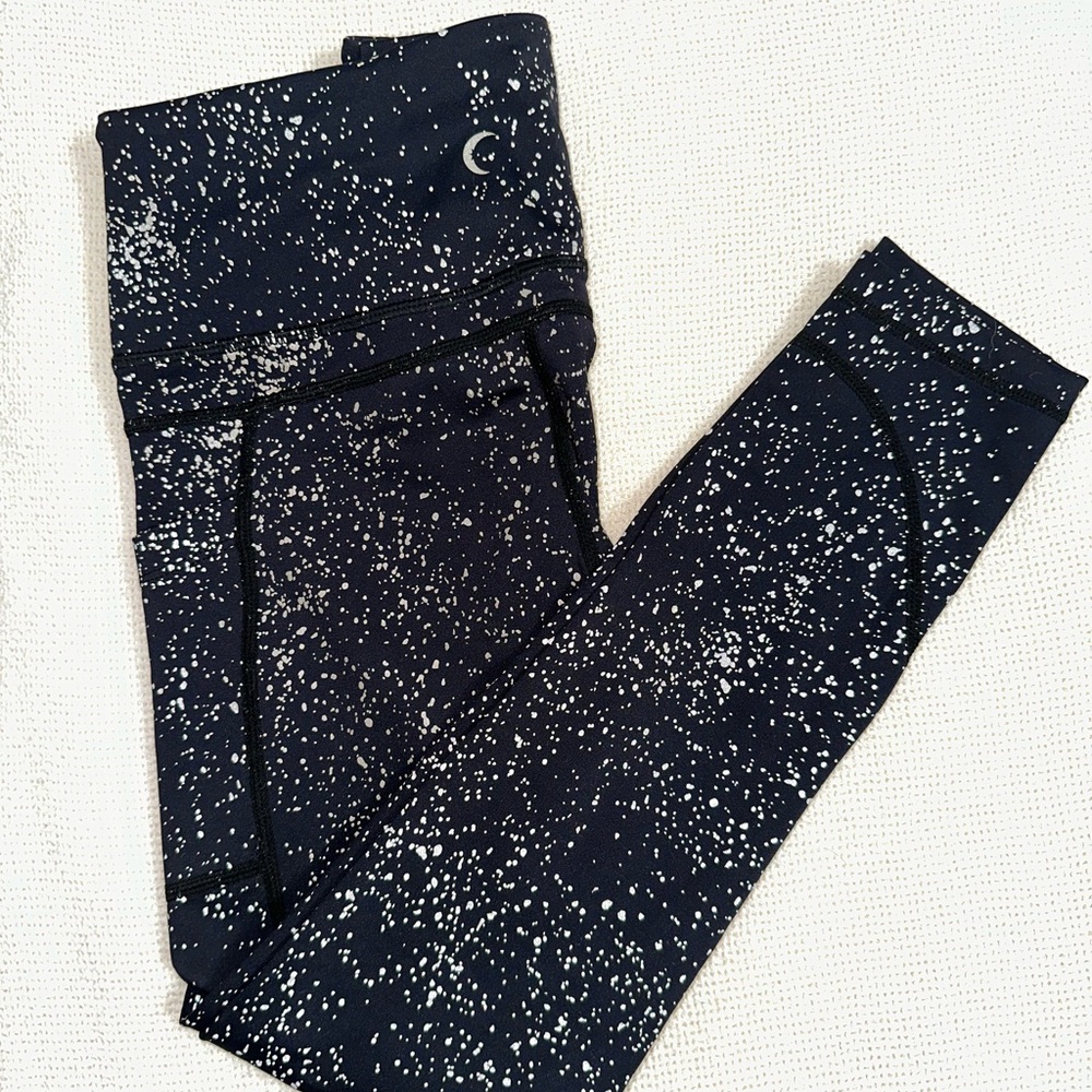 ZYIA Black and White Speckled Leggings
